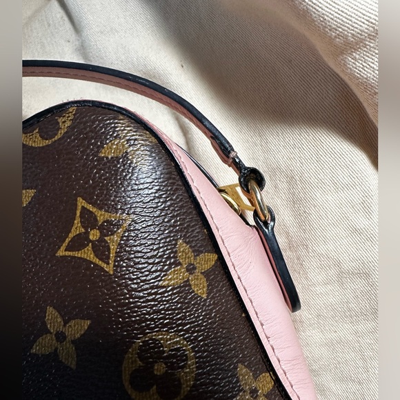 Louis Vuitton Saintonge in Rose Poudre - Picture 12 of 15